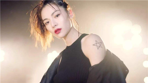 怎样聊天让女生快速喜欢上你?两个技巧让关系暧昧起来 怎样聊天让女生快速喜欢上你?两个技巧让关系暧昧起来第4张